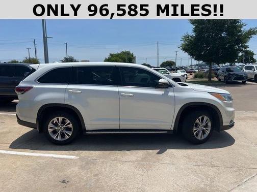 2016 Toyota Highlander LE