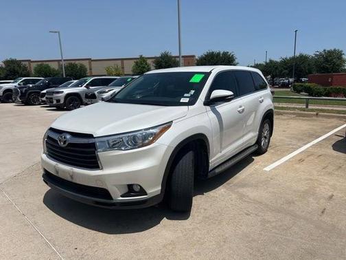 2016 Toyota Highlander LE