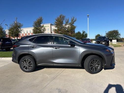 2023 Lexus NX 350h Premium