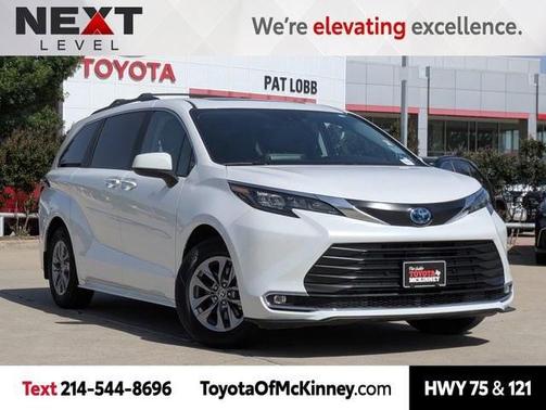 2024 Toyota Sienna XLE