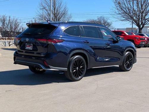2024 Toyota Highlander XSE