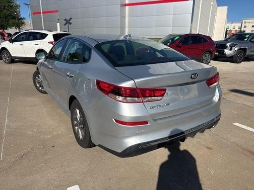2020 Kia Optima LX