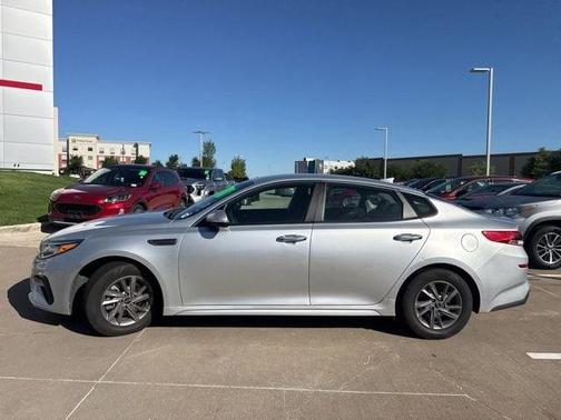 2020 Kia Optima LX