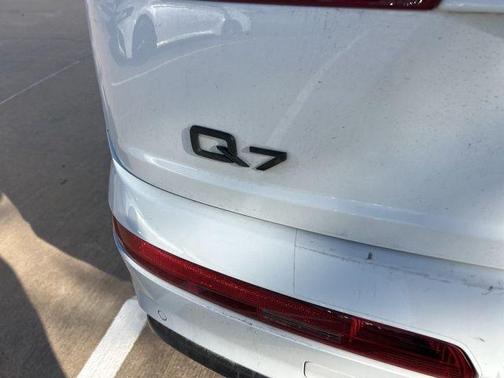 2018 Audi Q7 2.0T Premium Plus