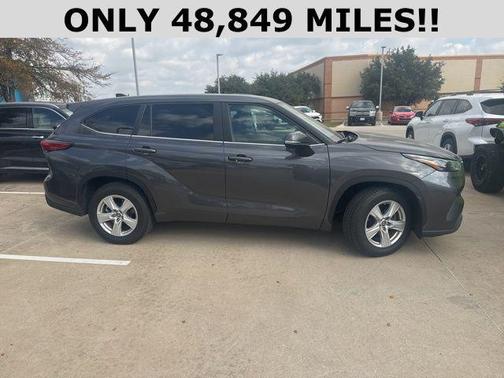 2023 Toyota Highlander LE