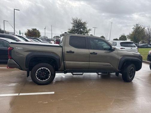 2024 Toyota Tacoma TRD Off Road