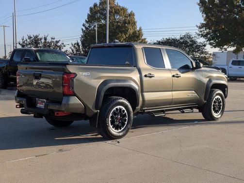 2024 Toyota Tacoma TRD Off Road