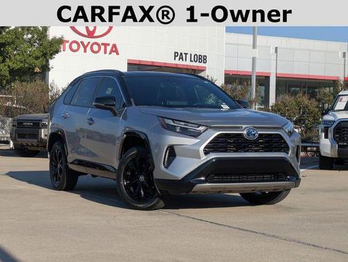 2022 Toyota RAV4 Hybrid SE