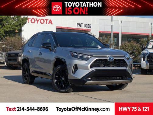 2022 Toyota RAV4 Hybrid SE