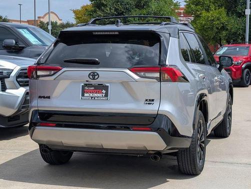 2025 Toyota RAV4 Hybrid SE