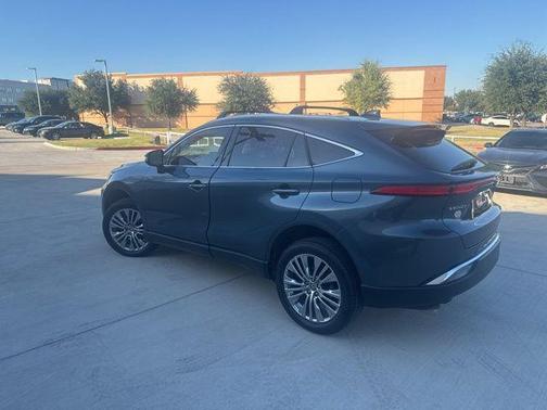 2023 Toyota Venza XLE