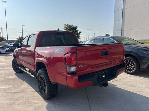 2022 Toyota Tacoma SR