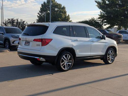 2018 Honda Pilot Touring