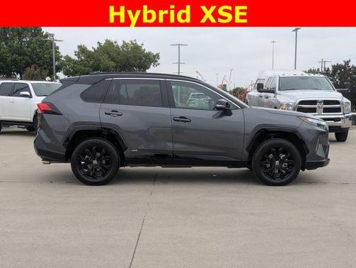 2022 Toyota RAV4 Hybrid XSE