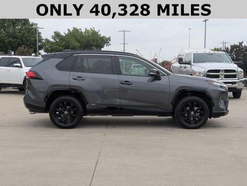 2022 Toyota RAV4 Hybrid XSE