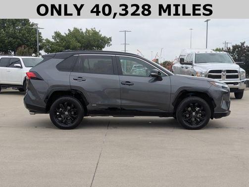 2022 Toyota RAV4 Hybrid XSE