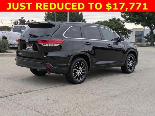 2018 Toyota Highlander SE