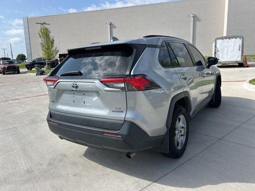 2019 Toyota RAV4 Hybrid LE