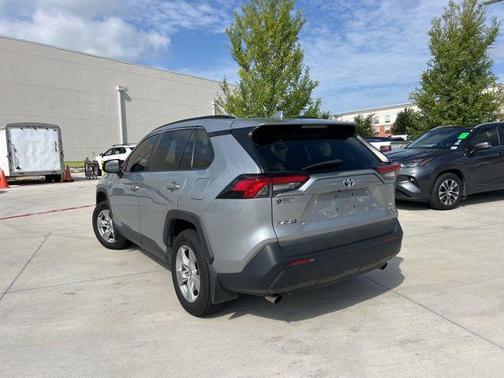 2019 Toyota RAV4 Hybrid LE