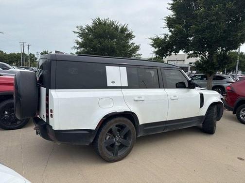2023 Land Rover Defender X-Dynamic SE