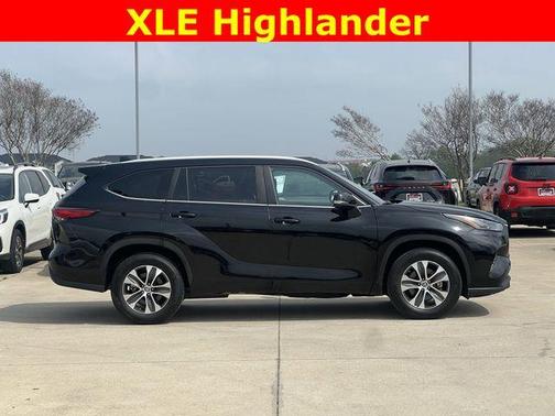 2023 Toyota Highlander XLE