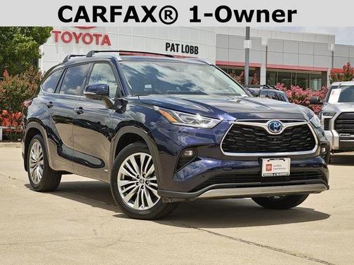 2023 Toyota Highlander Hybrid Platinum