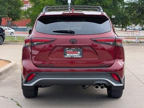 2025 Toyota Highlander XSE