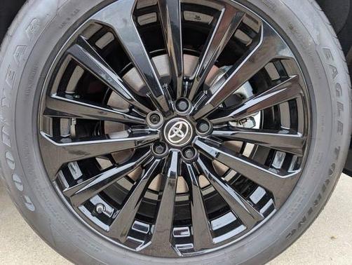 2025 Toyota Highlander XSE