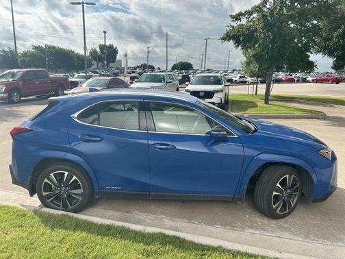 2022 Lexus UX 250h Base