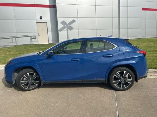 2022 Lexus UX 250h Base
