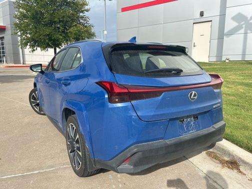 2022 Lexus UX 250h Base
