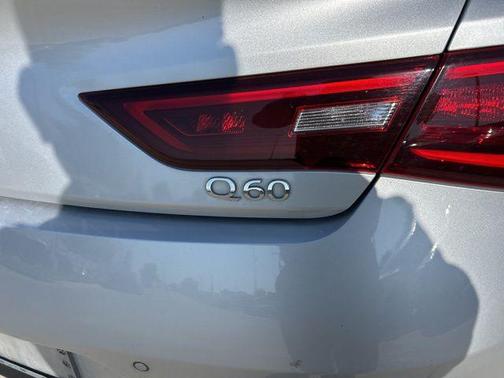 2017 INFINITI Q60 3.0T Premium