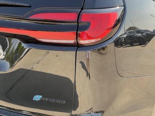 2021 Chrysler Pacifica Hybrid Limited