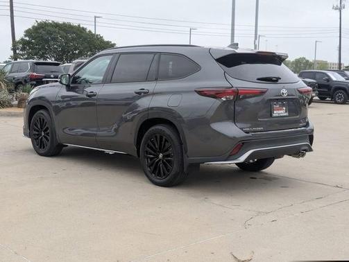 2024 Toyota Highlander XSE