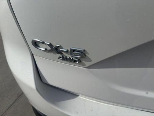 2022 Mazda CX-5 2.5 S Preferred Package