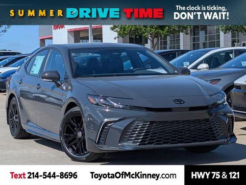 2025 Toyota Camry SE