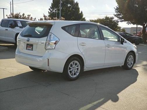 2012 Toyota Prius v Two