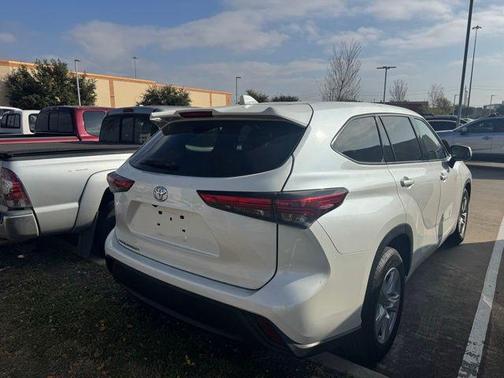 2021 Toyota Highlander L