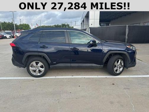 2021 Toyota RAV4 Hybrid XLE Premium