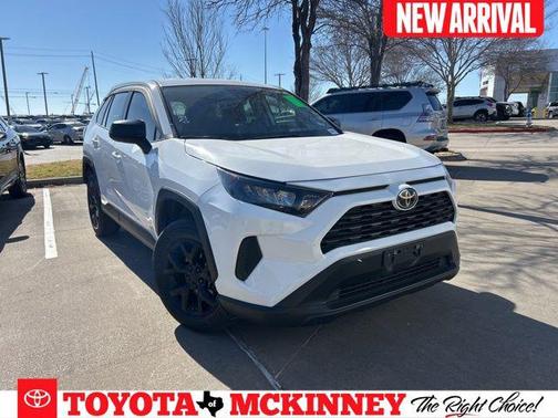 2022 Toyota RAV4 LE