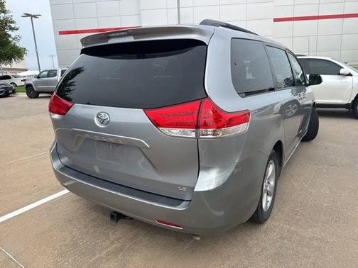 2013 Toyota Sienna LE