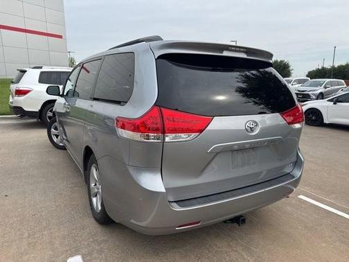 2013 Toyota Sienna LE