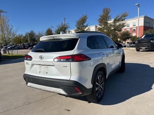 2022 Toyota Corolla Cross XLE