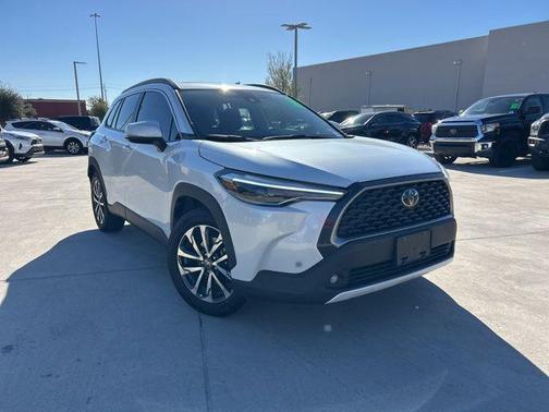 2022 Toyota Corolla Cross XLE