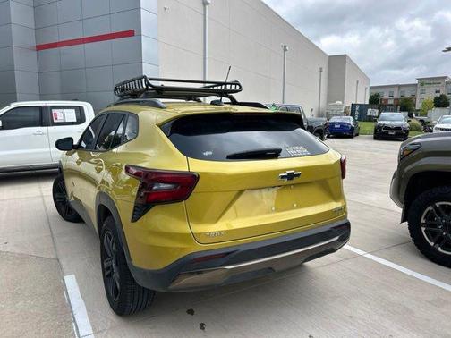 Nitro Yellow Metallic 2025 Chevrolet Trax FWD ACTIV
