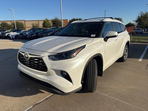 2024 Toyota Highlander XLE