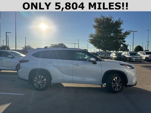 2024 Toyota Highlander XLE