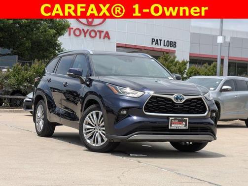 2023 Toyota Highlander Hybrid Platinum