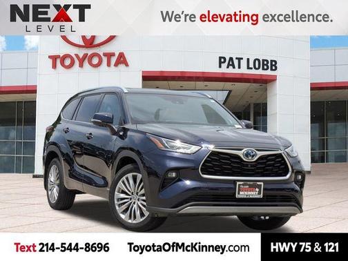 2023 Toyota Highlander Hybrid Platinum