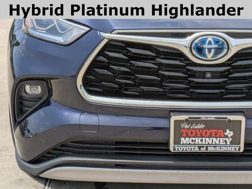 2023 Toyota Highlander Hybrid Platinum